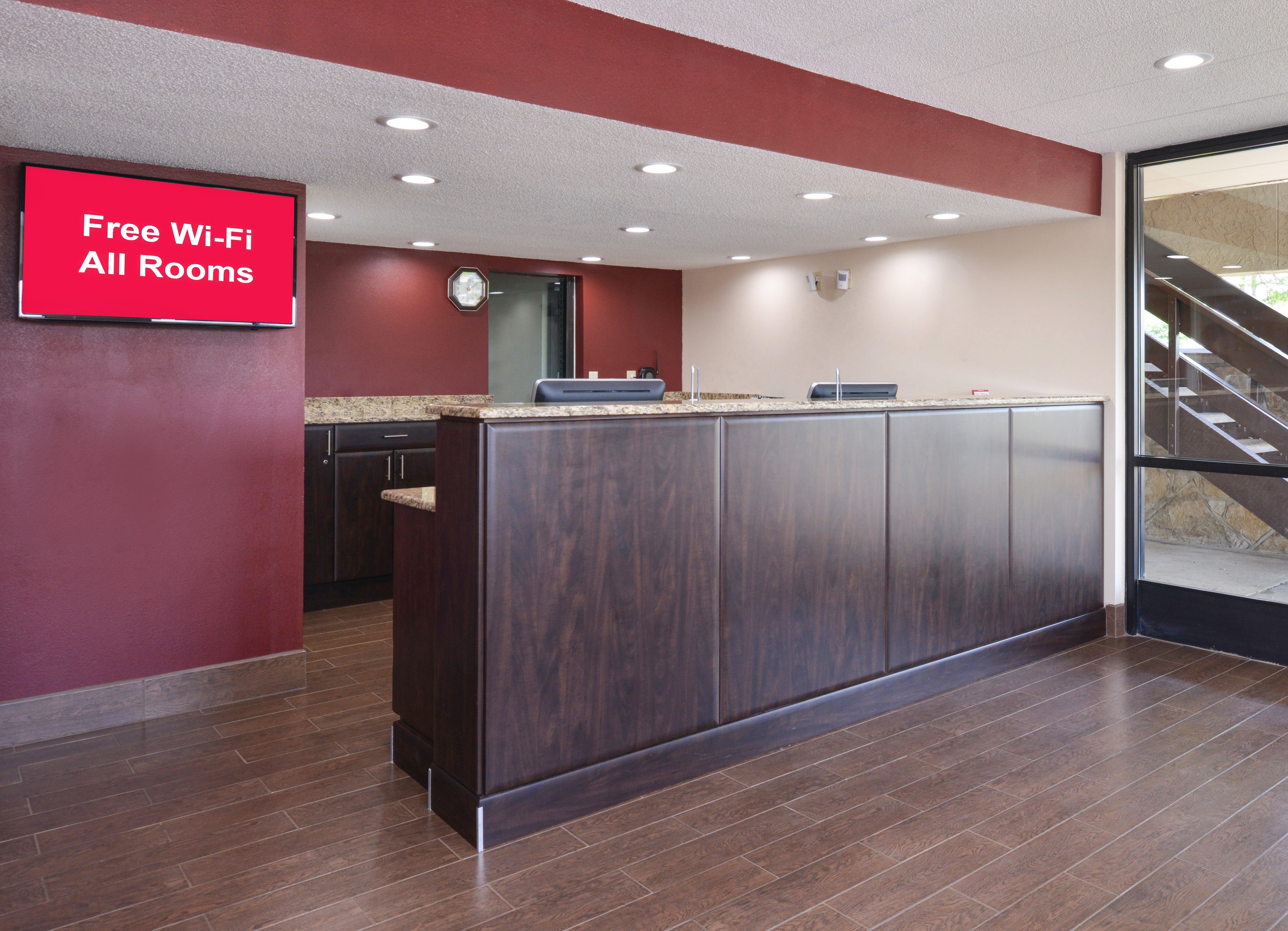 Red Roof Inn Champaign - University Exterior photo